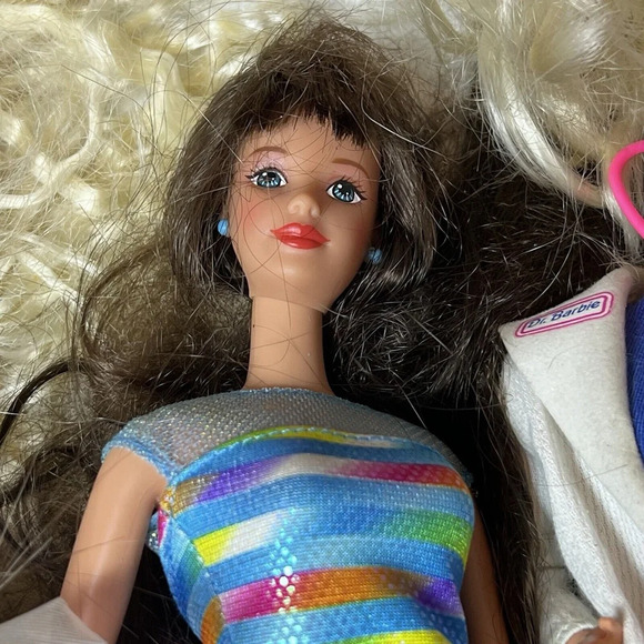 Vintage Barbie Doll Lot. Lot Of 4 Dolls W/ Outfits Class Of 96, Bubble Angel, Dr - Picture 6 of 12